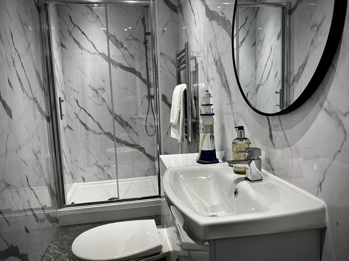 Beautiful Hot Tub Suite In Lytham St Annes Exterior foto