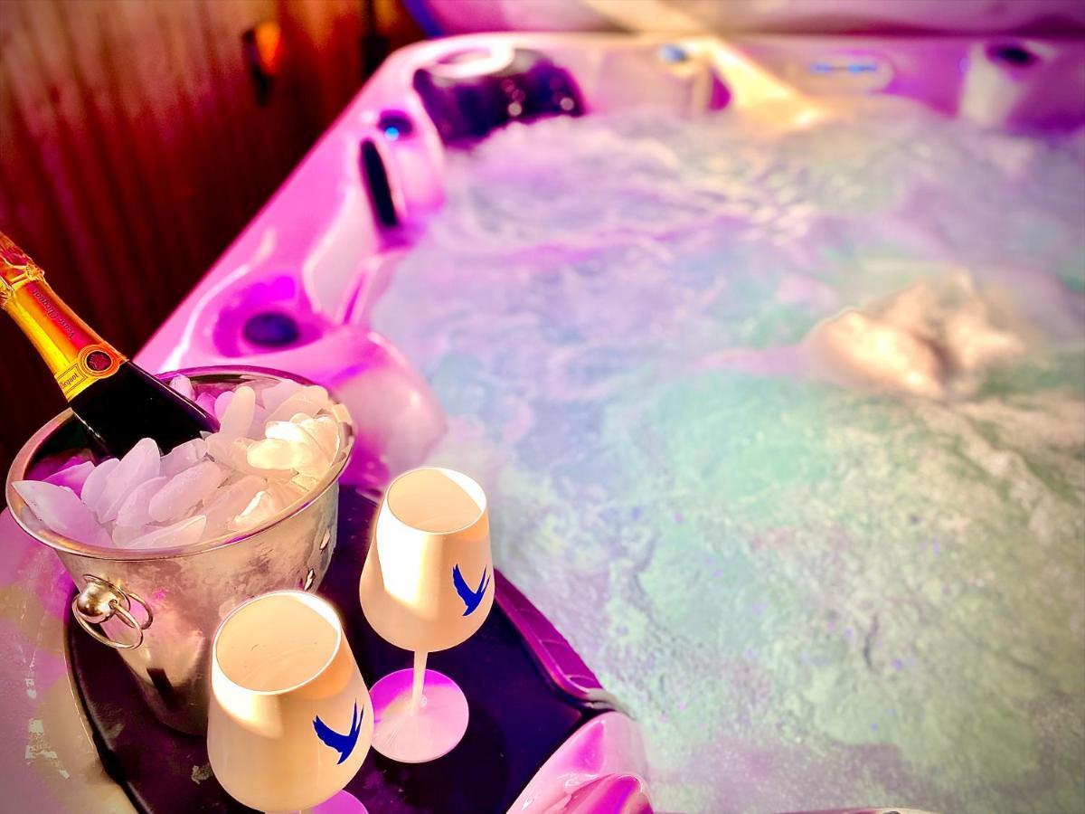 Beautiful Hot Tub Suite In Lytham St Annes Exterior foto